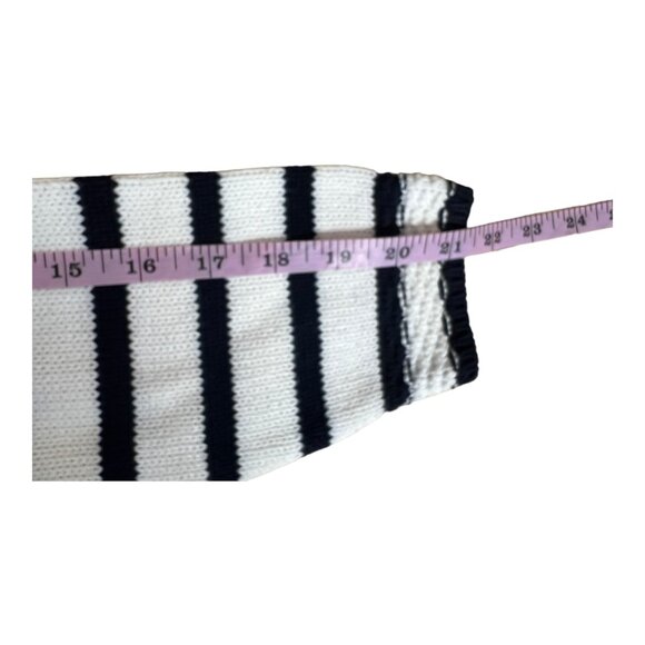 Liz Claiborne Nautical Star Sweater - Picture 7 of 7